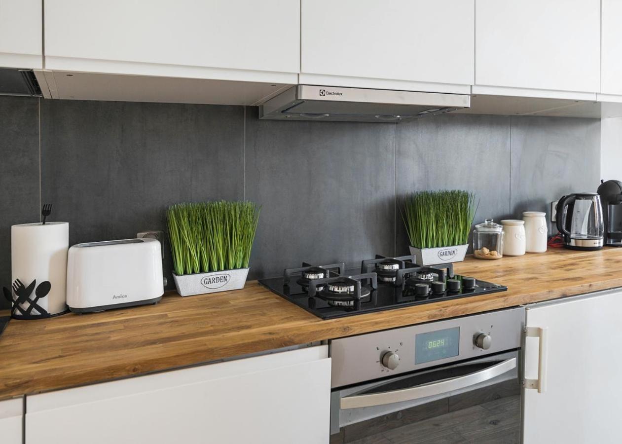 Cozy Apartment In The Centre Of Warsaw, Metro, Wi-Fi - By Hik Apartments Ngoại thất bức ảnh